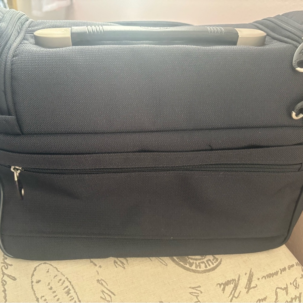 Samsonite Blue Briefcase Durable and Professional